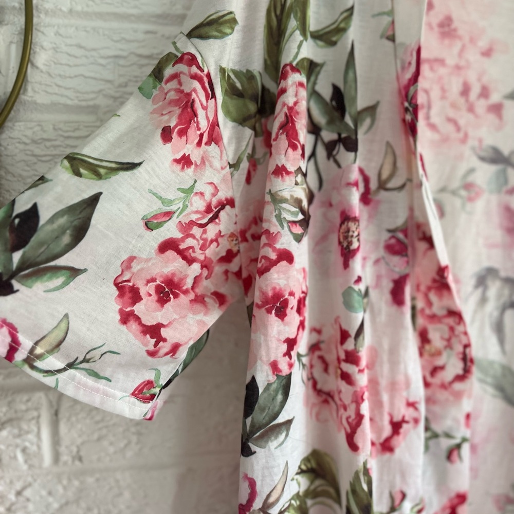 35. Show me your Mumu NWOT floral robe One size fits all. - Picture 4 of 7